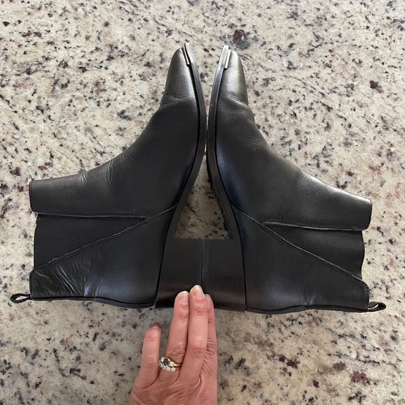 Acne Studios Jensen Chelsea Boots Women 38 Black Pointed Toe Leather Metal Tip - Picture 6 of 10